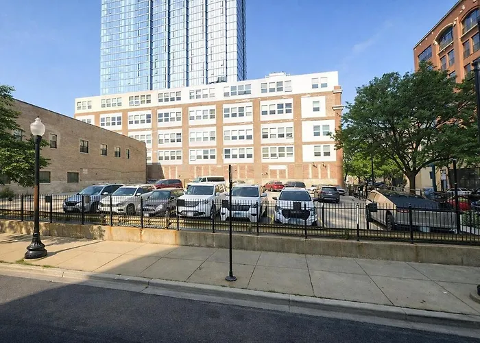 Family Friendly 2br South Loop With Optional Parking And Gym Access Sleeps Up To 8 Near Mccormick Place And Soldier Field Apartamento